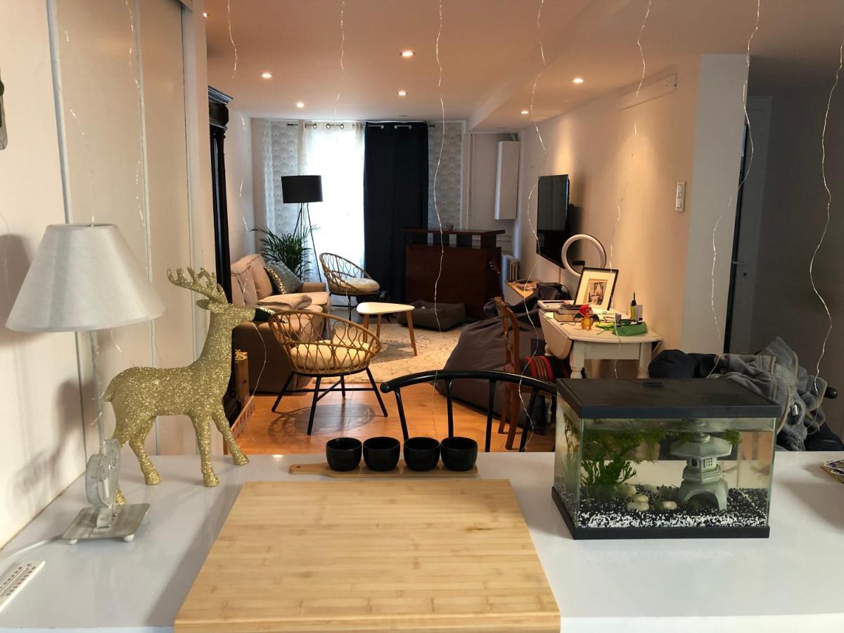 Agréable maison de ville ,calme avec tous les commerces à 150M Cherbourg-en-Cotentin Exterior foto
